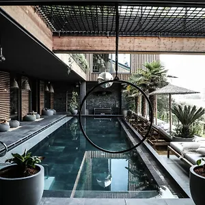 https://hotel-gerl-wals.salzburghotels.net